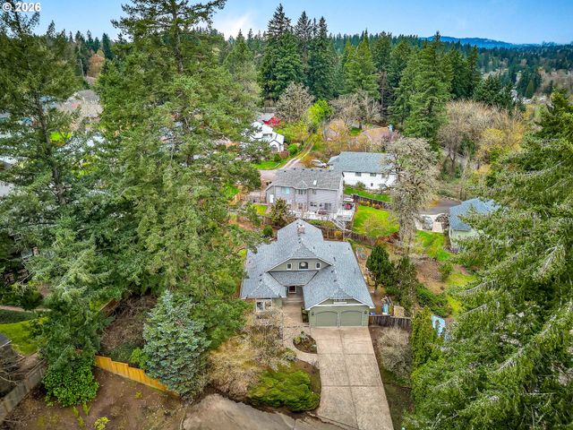 16635 Se SUNRIDGE Ln, Milwaukie, OR 97267