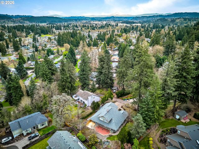 16635 Se SUNRIDGE Ln, Milwaukie, OR 97267