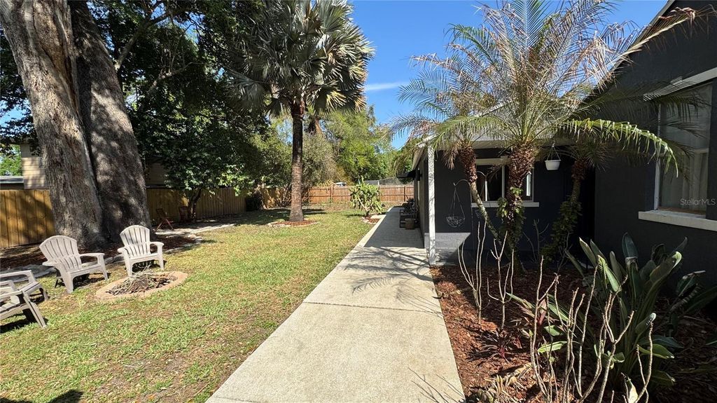 Image 12 of property listing at 795 30TH STREET, Orlando, FL 32805