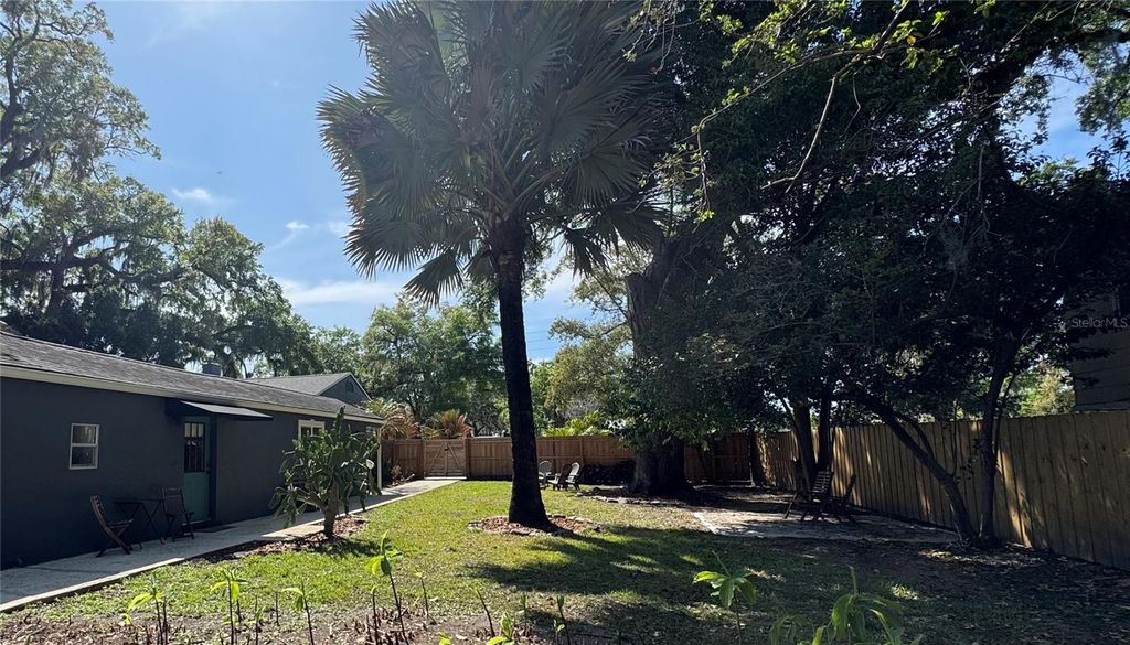 Image 15 of property listing at 795 30TH STREET, Orlando, FL 32805