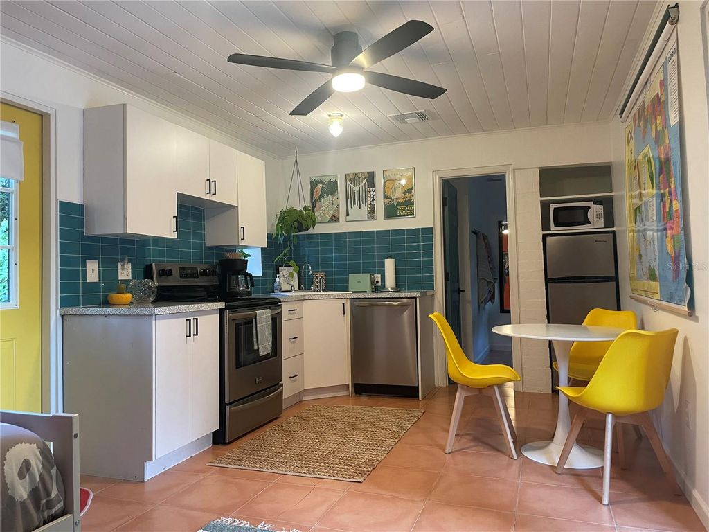 Image 32 of property listing at 795 30TH STREET, Orlando, FL 32805