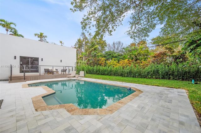 1207 Columbus Blvd, Coral Gables, FL 33134