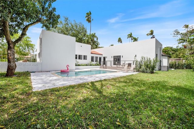 1207 Columbus Blvd, Coral Gables, FL 33134