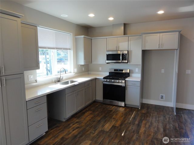 1724 14th Street, Bremerton, WA 98337