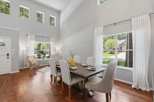 106 Autumn Branch Drive, The Woodlands, TX 77382