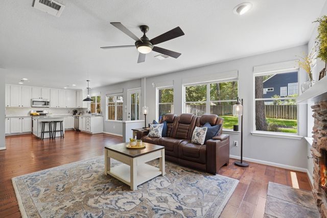 106 Autumn Branch Drive, The Woodlands, TX 77382