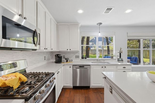 106 Autumn Branch Drive, The Woodlands, TX 77382