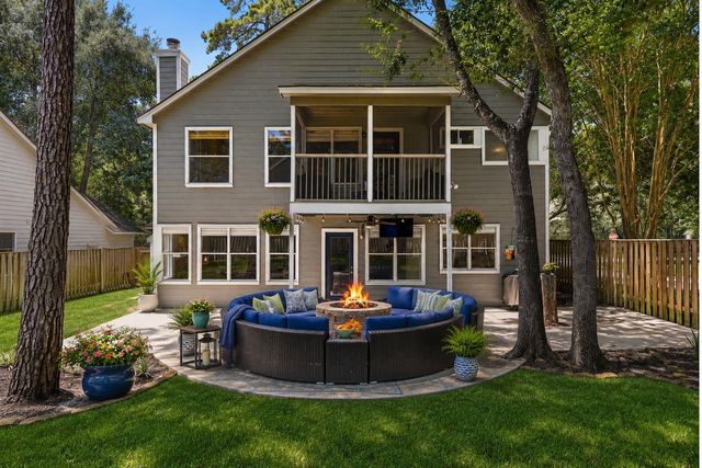 106 Autumn Branch Drive, The Woodlands, TX 77382
