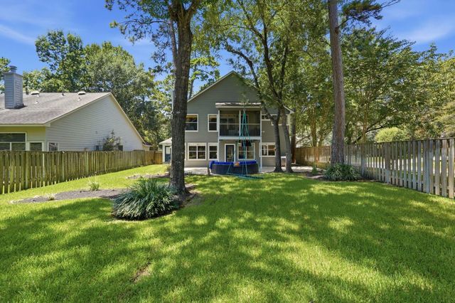 106 Autumn Branch Drive, The Woodlands, TX 77382