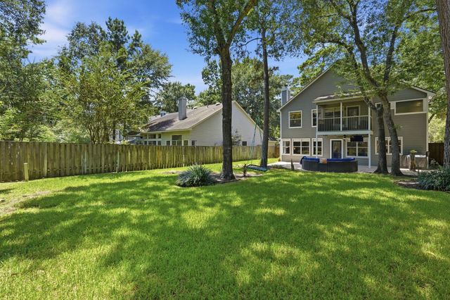 106 Autumn Branch Drive, The Woodlands, TX 77382
