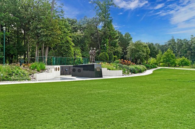 106 Autumn Branch Drive, The Woodlands, TX 77382