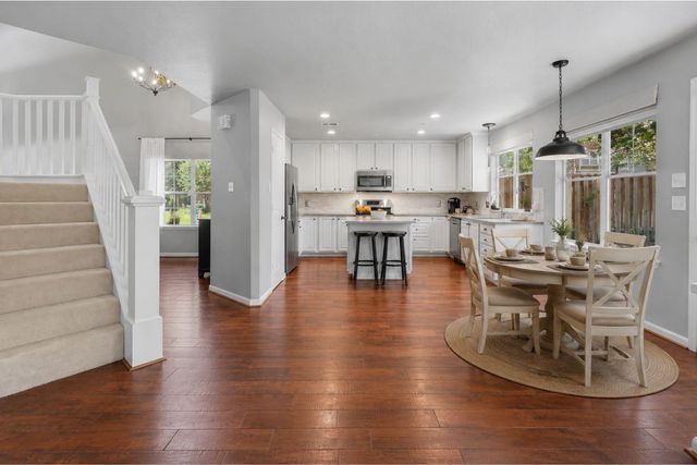 106 Autumn Branch Drive, The Woodlands, TX 77382