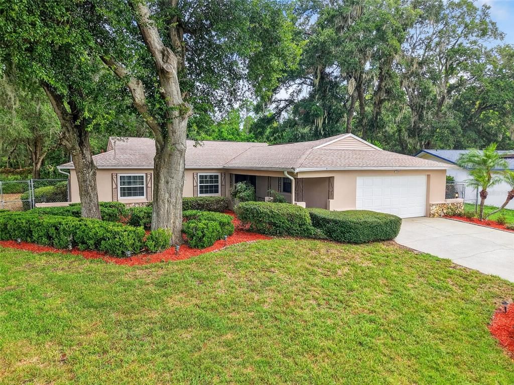 13545 DEVENSHIRE COURT, Grand Island, FL 32735