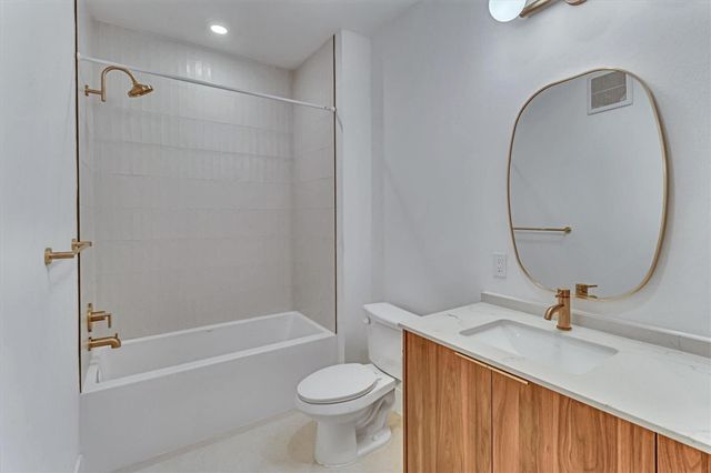 1701 Simond Ave 226, Austin, TX 78723