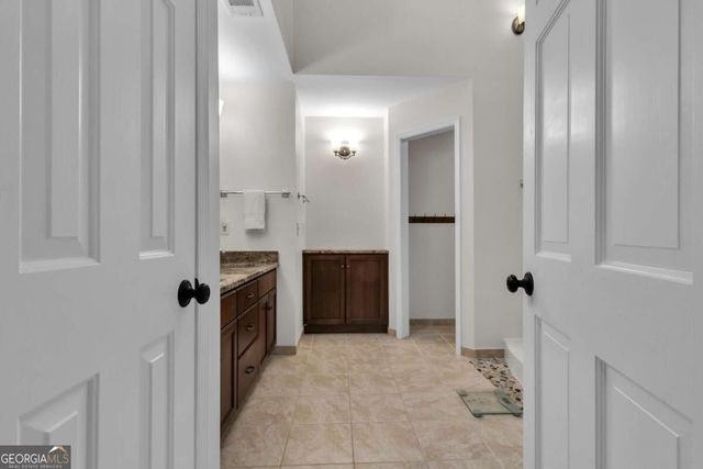 230 Clipper Bay Drive, Alpharetta, GA 30005