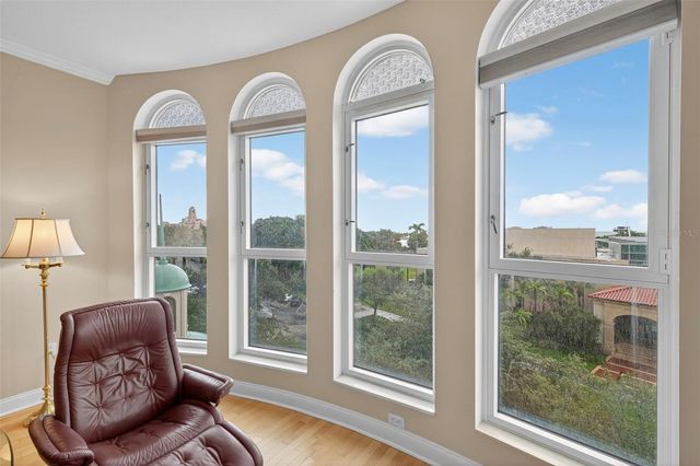 288 BEACH DRIVE NE 4B, St Petersburg, FL 33701