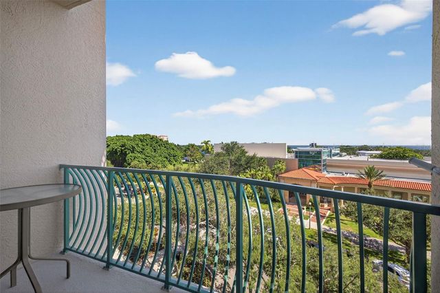 288 BEACH DRIVE NE 4B, St Petersburg, FL 33701