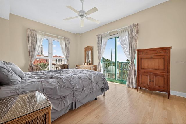 288 BEACH DRIVE NE 4B, St Petersburg, FL 33701