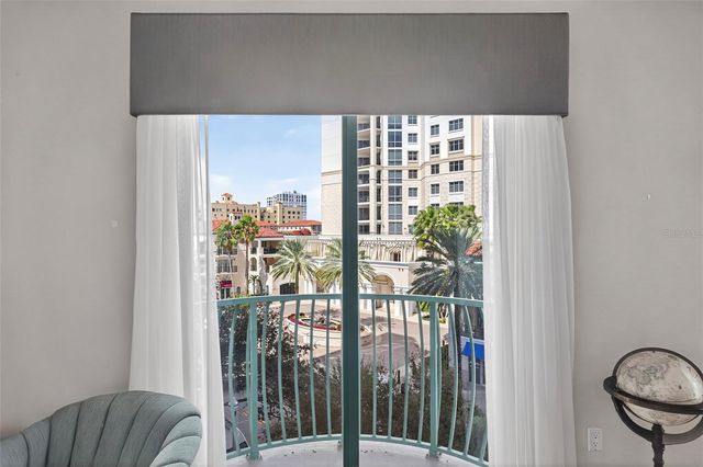 288 BEACH DRIVE NE 4B, St Petersburg, FL 33701