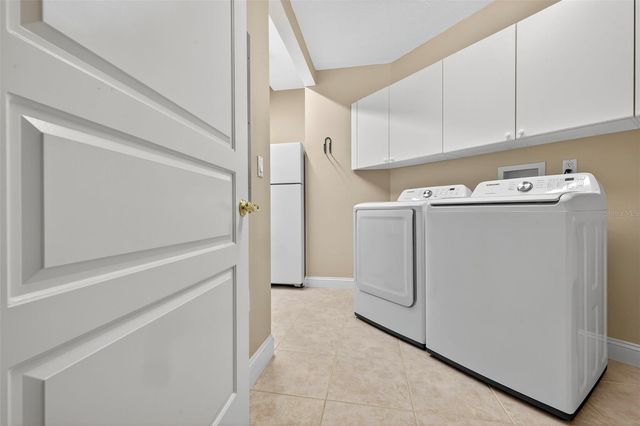 288 BEACH DRIVE NE 4B, St Petersburg, FL 33701