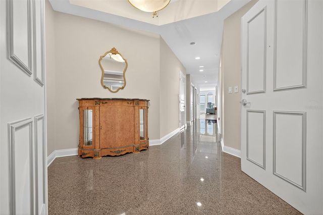 288 BEACH DRIVE NE 4B, St Petersburg, FL 33701