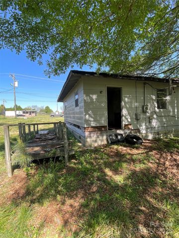 5735 Fallston Road, Lawndale, NC 28090