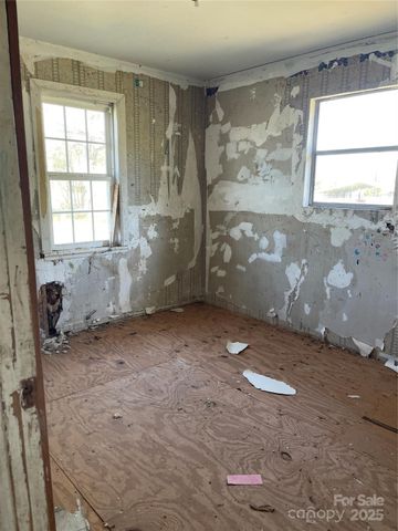 5735 Fallston Road, Lawndale, NC 28090