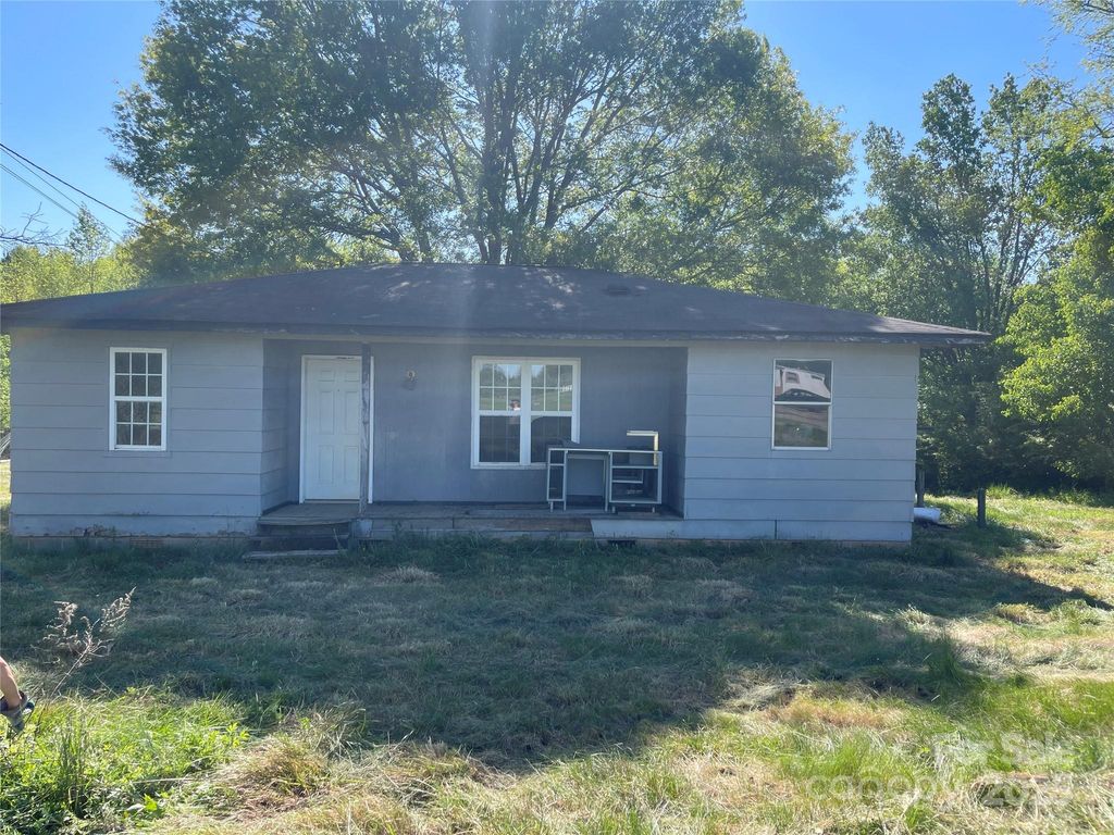 5735 Fallston Road, Lawndale, NC 28090