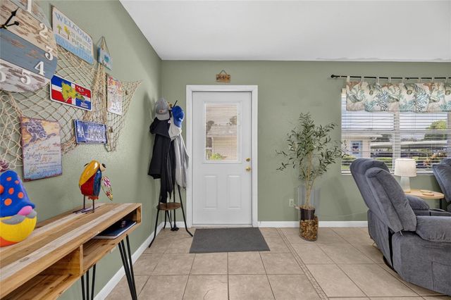 402 DORCHESTER PLACE 31, Sun City Center, FL 33573