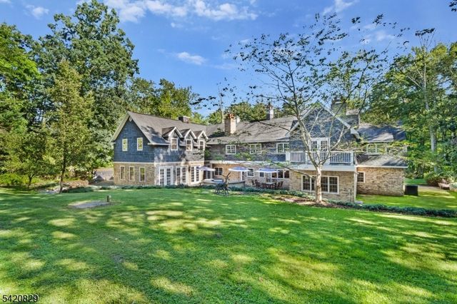 3 Laurel Ln, Chester Twp., NJ 07930