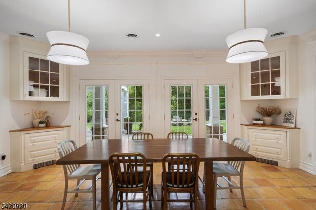 3 Laurel Ln, Chester Twp., NJ 07930
