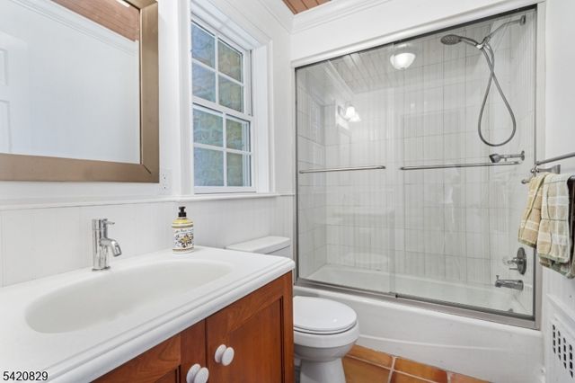 3 Laurel Ln, Chester Twp., NJ 07930