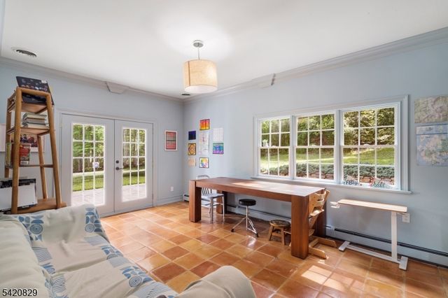 3 Laurel Ln, Chester Twp., NJ 07930