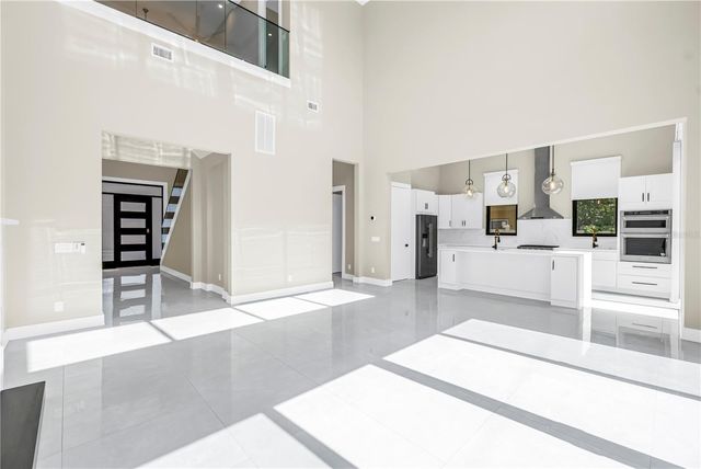 2783 67TH WAY N, St Petersburg, FL 33710