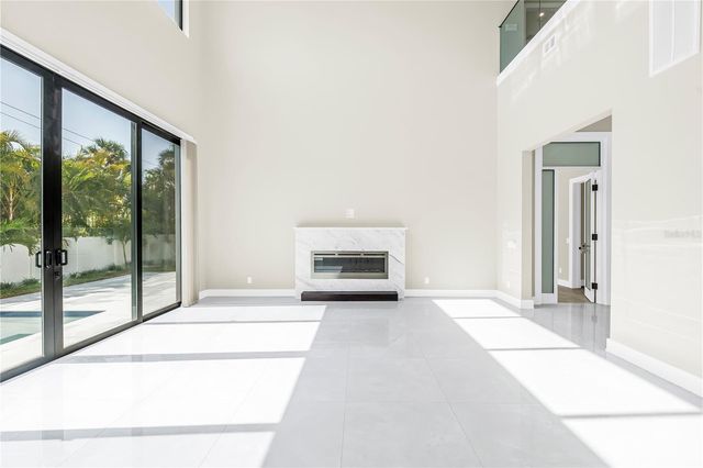 2783 67TH WAY N, St Petersburg, FL 33710
