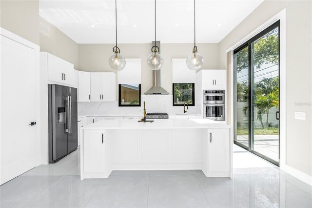 2783 67TH WAY N, St Petersburg, FL 33710