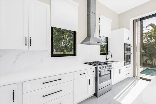 2783 67TH WAY N, St Petersburg, FL 33710