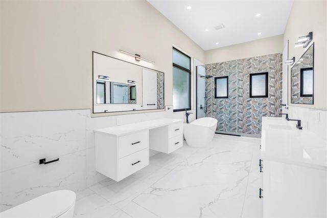 2783 67TH WAY N, St Petersburg, FL 33710