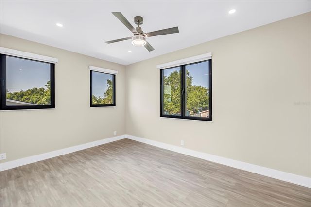 2783 67TH WAY N, St Petersburg, FL 33710