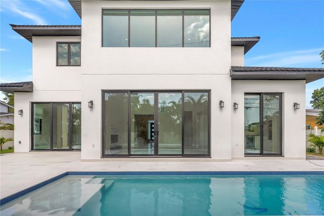 2783 67TH WAY N, St Petersburg, FL 33710