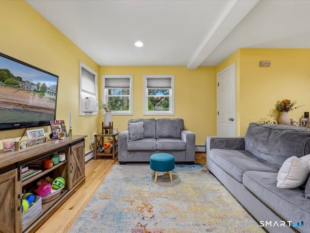118-B Limewood Avenue, Branford, CT 06405