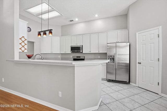 11460 SHADY MEADOW Drive, Jacksonville, FL 32258