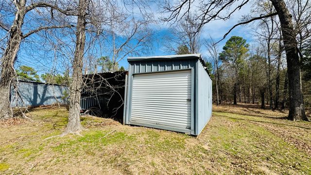 877 County Road 2010, Ivanhoe, TX 75447