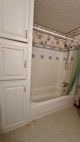 877 County Road 2010, Ivanhoe, TX 75447