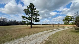 877 County Road 2010, Ivanhoe, TX 75447