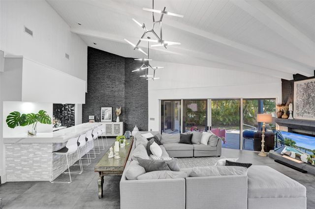 349 Jacaranda Drive, Plantation, FL 33324