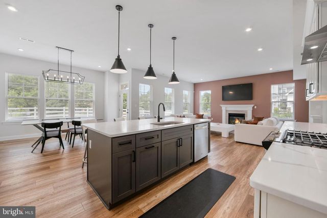12 BALDWIN CT, Medford, NJ 08055
