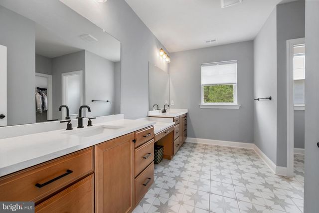 12 BALDWIN CT, Medford, NJ 08055