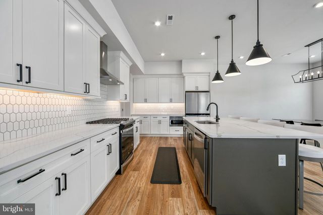 12 BALDWIN CT, Medford, NJ 08055