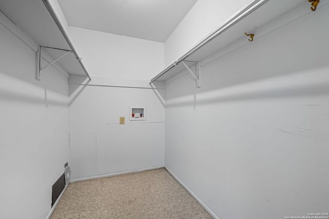 8702 Village Dr Apt 1304, San Antonio, TX 78217